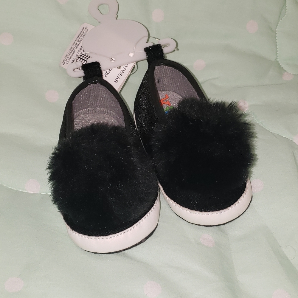 0-3m baby girl black slipon sneakers